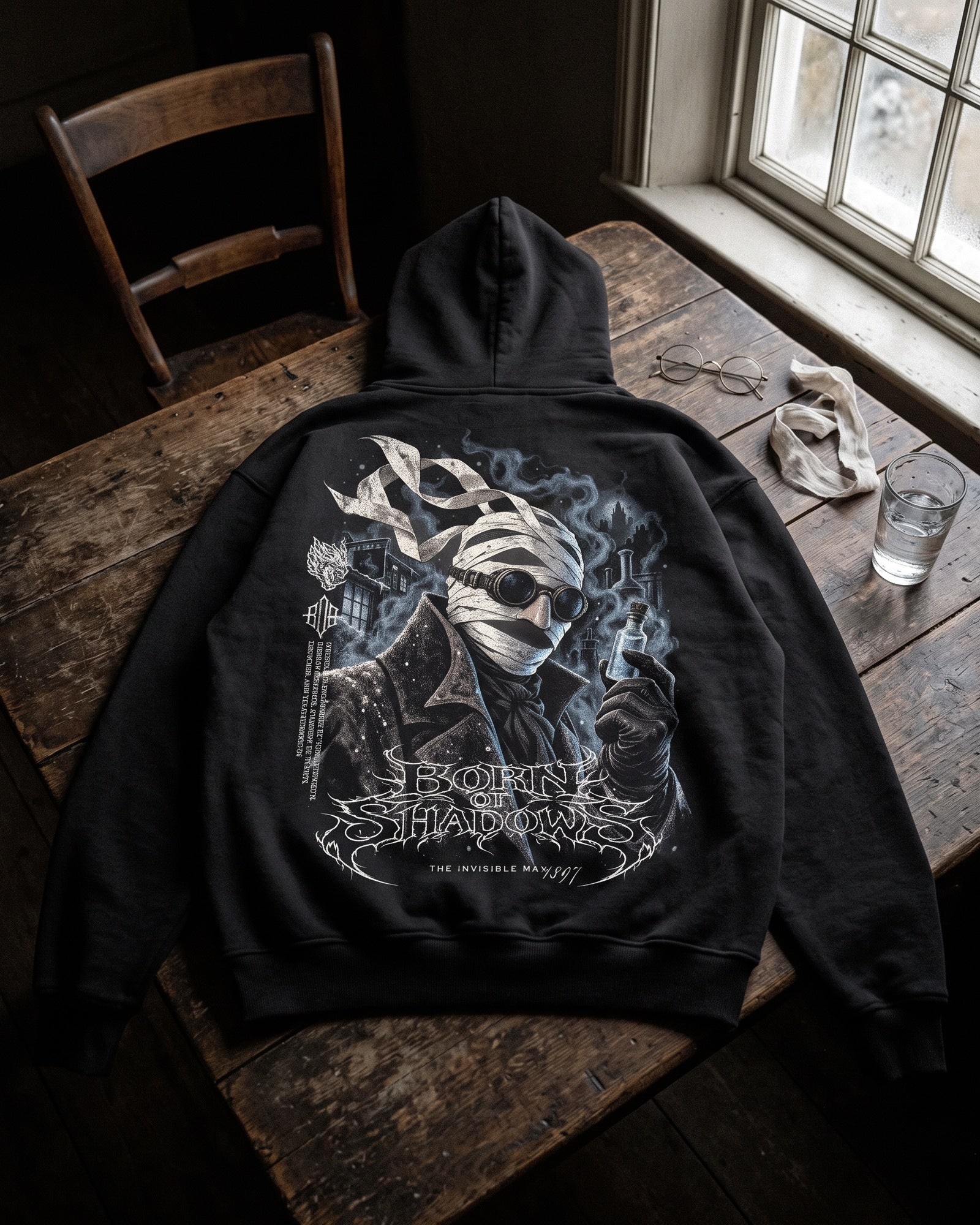 'Halloween: The Invisible Man 1897' Oversized Hoodie