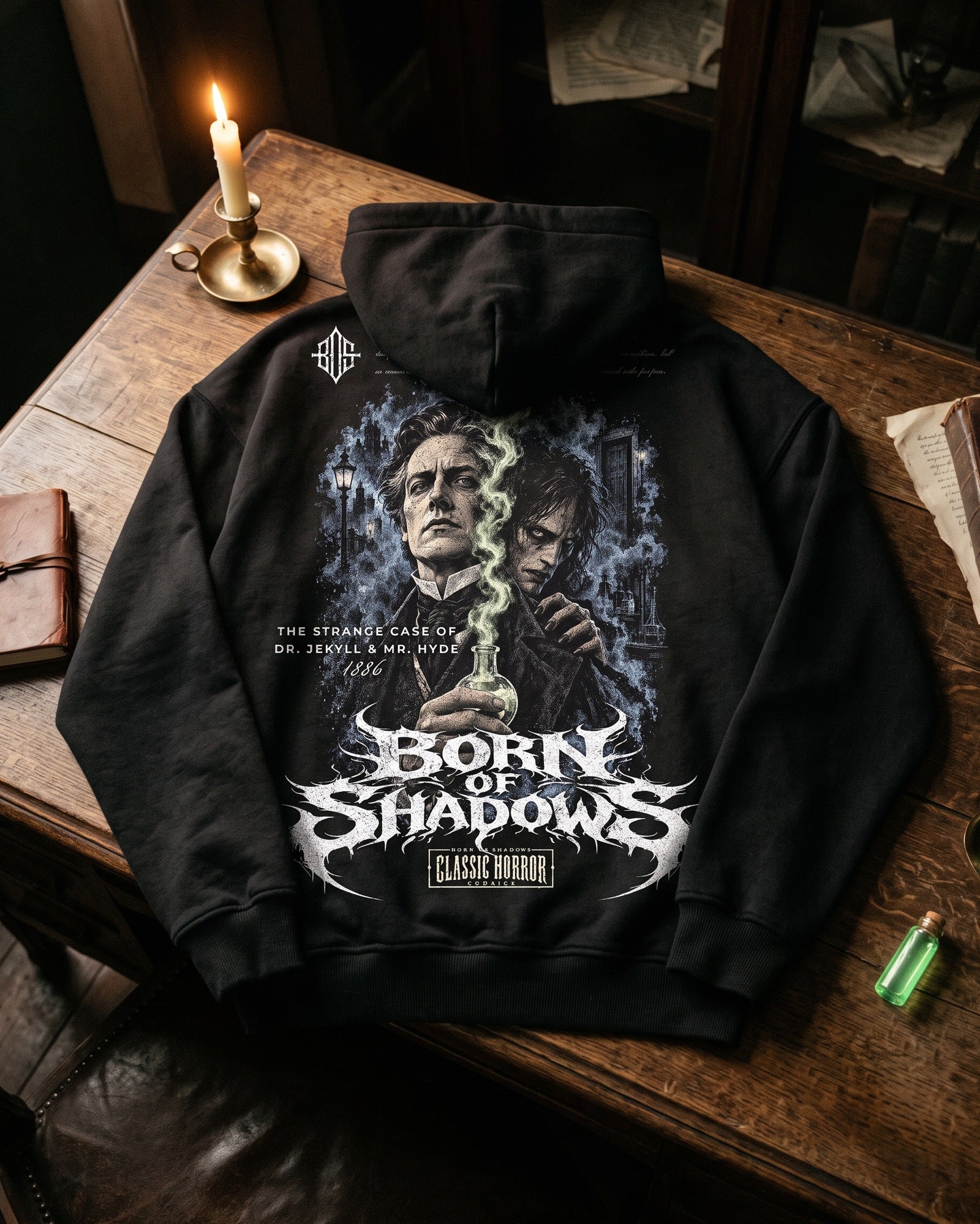 'Halloween: The strange case of Dr. Jekyll and Mr. Hyde 1886' Oversized Hoodie